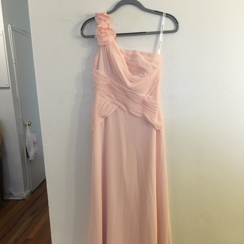 One shoulder chiffon dress.